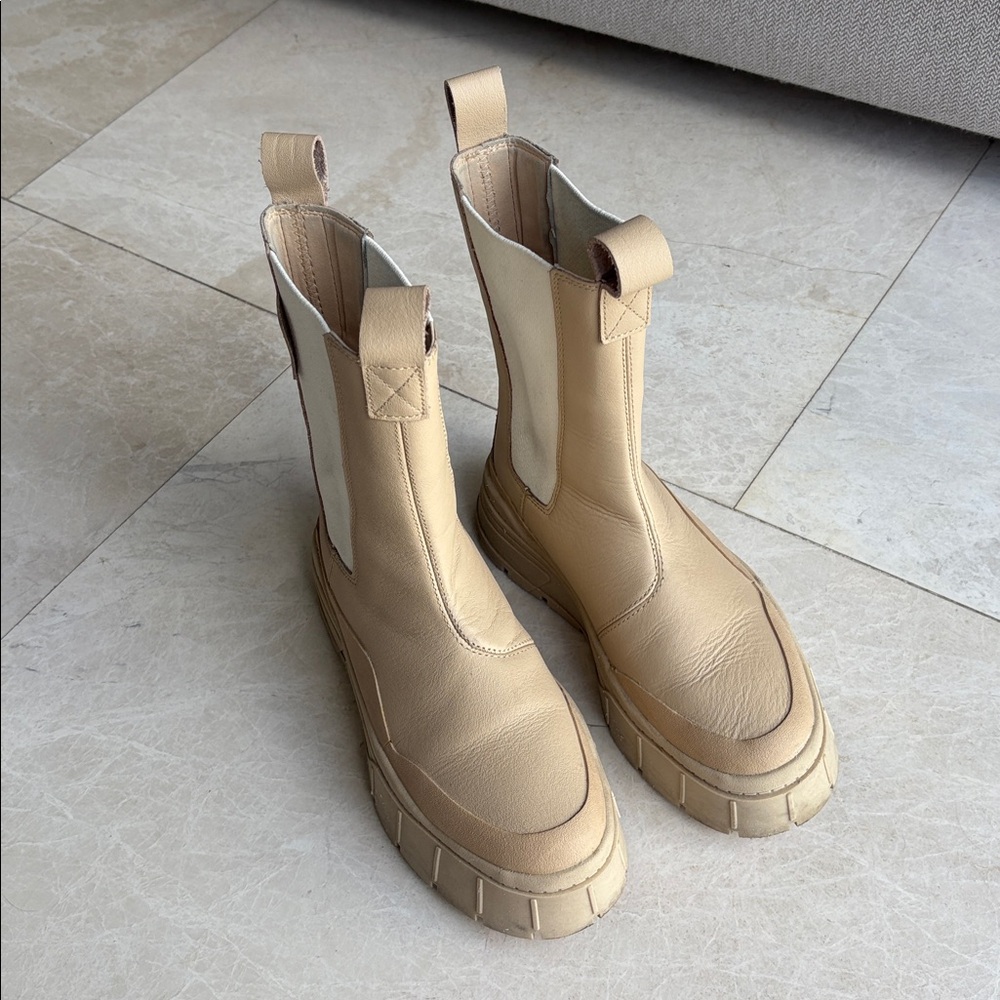 Puma Beige Boots